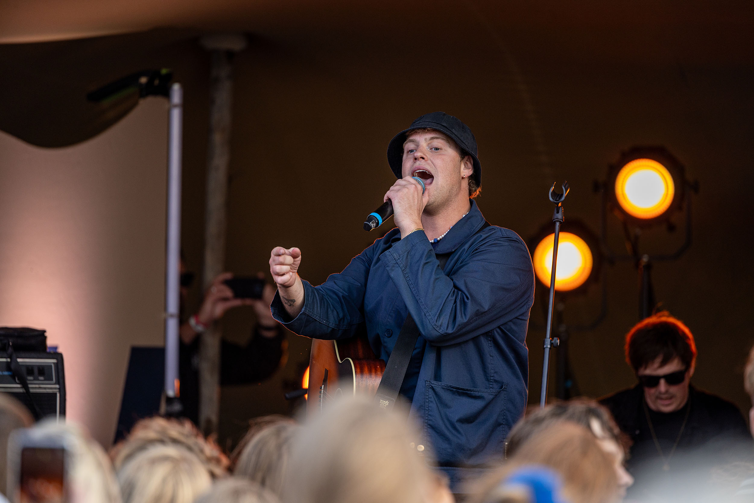 Hjalmer optræder på Folkely Festival 2024