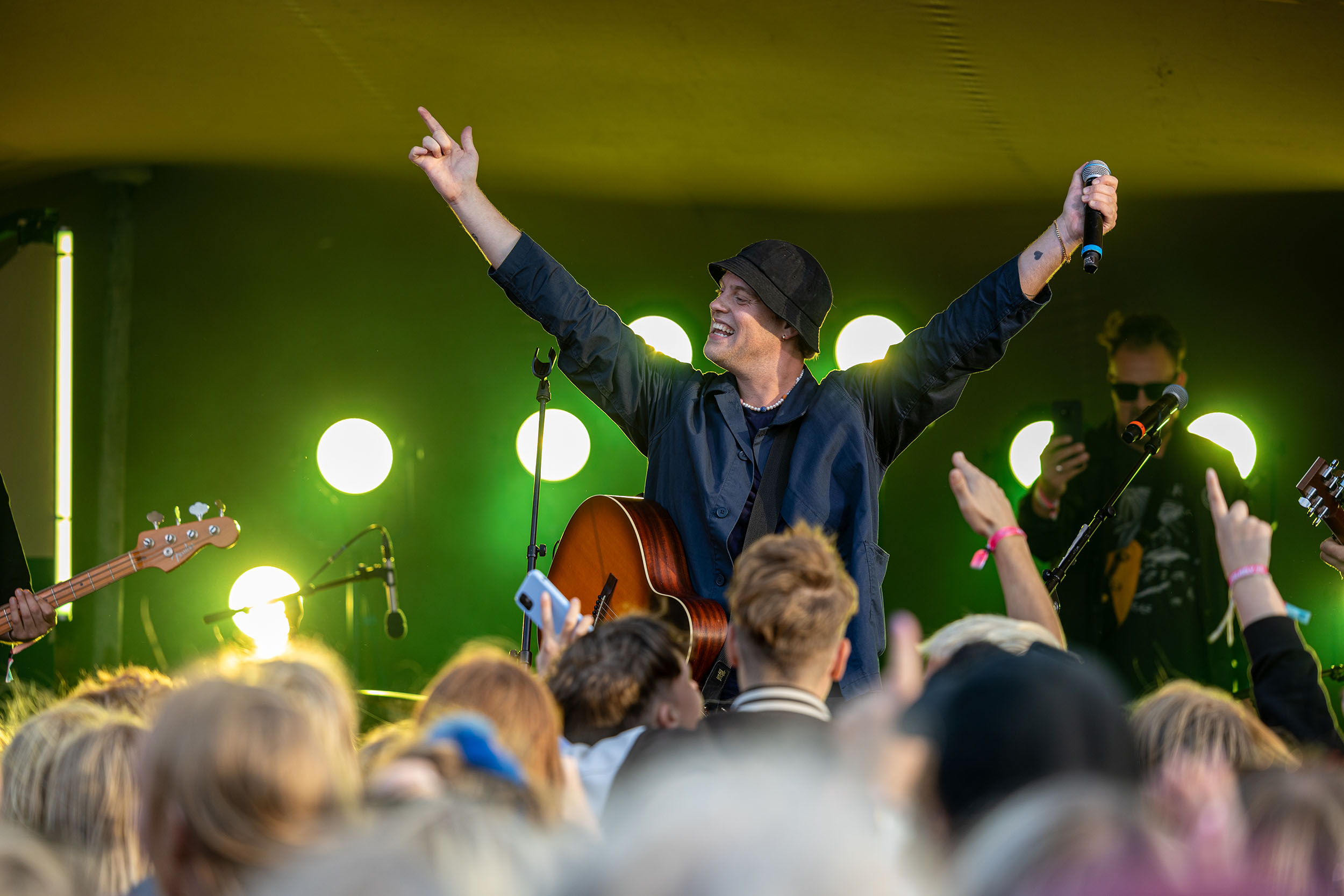 Hjalmer optræder på Folkely Festival 2024