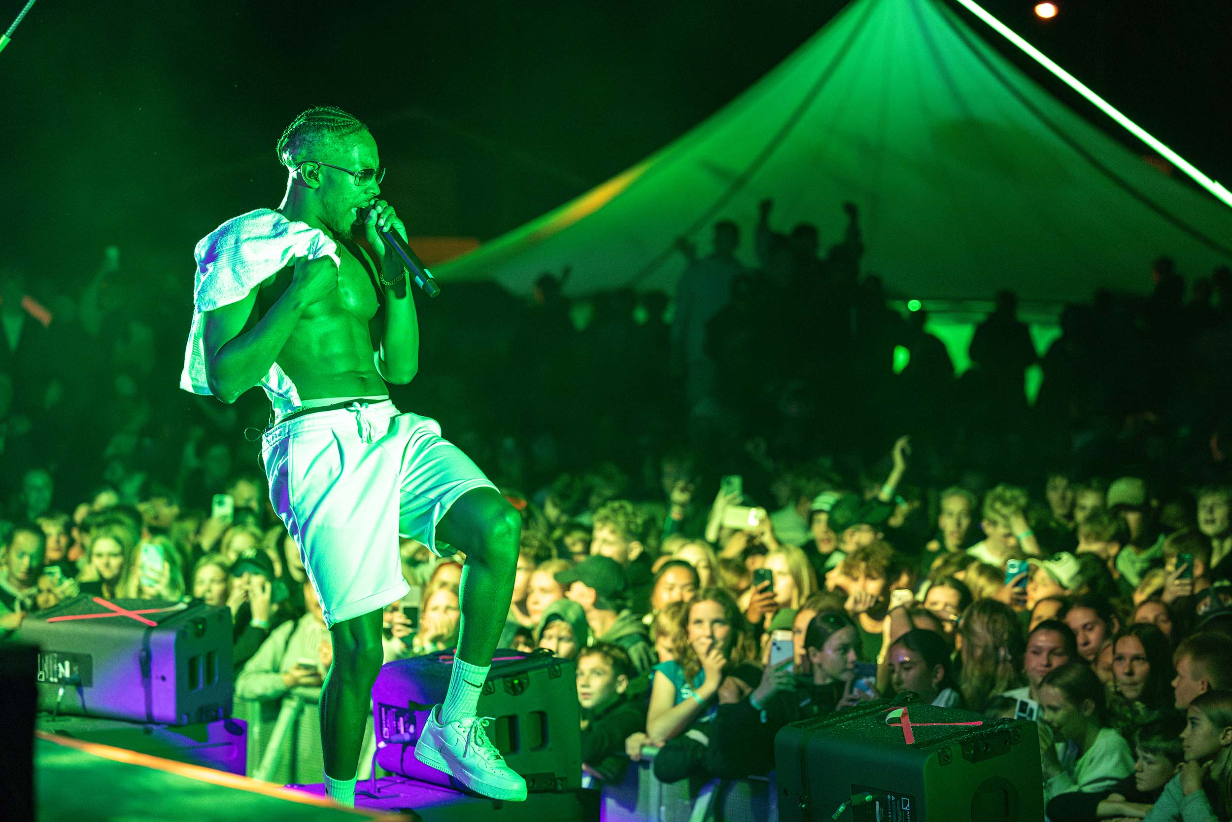 Ice Kiid optræder på Folkely Festival 2024